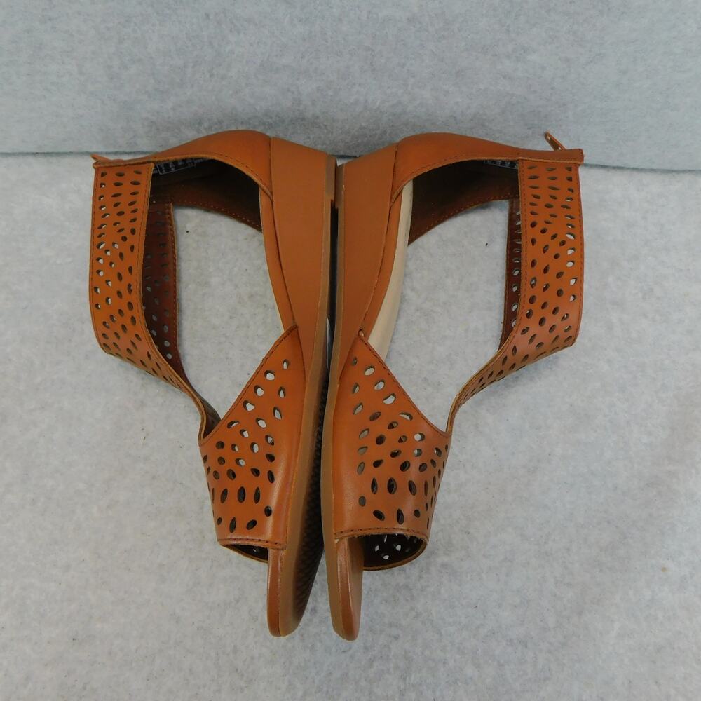 Clarks Women's Shoes Abigail Ruby Perforated Leather Dark Tan Sandal Size 8.5W - Picture 9 of 13